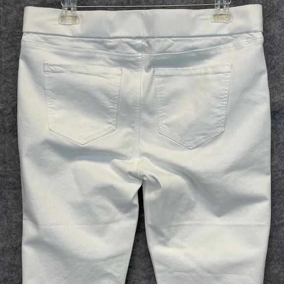 LIVERPOOL Jeans Women's Size 12 Bright White Capri Pull-On Rolled Cuff Pants EUC - Picture 12 of 16